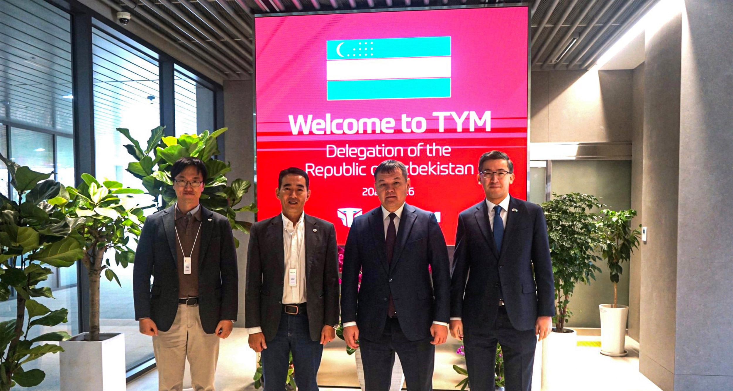 TYM discusses cooperation with Uzbek delegation